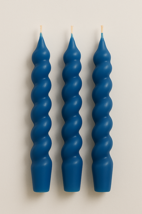 La Dolce Vita | 3 swirl dinerkaarsen blauw